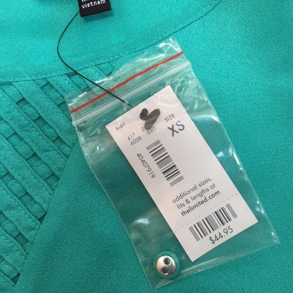 NWT The Limited Blouse - Picture 3 of 3